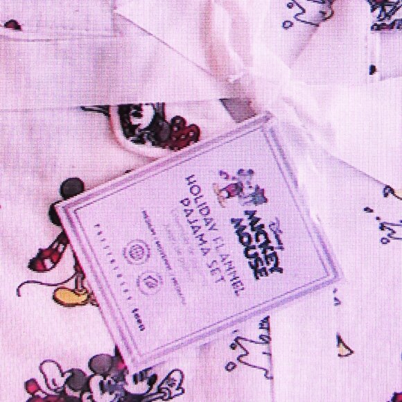 NEW POTTERY BARN TEEN DISNEY CHRISTMAS PAJAMAS  Sz L  NEW IN PACK - Picture 2 of 11